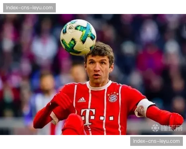 战术板:复盘柏林赫塔的防守陷阱,如何让拜仁的控球陷入无效传递