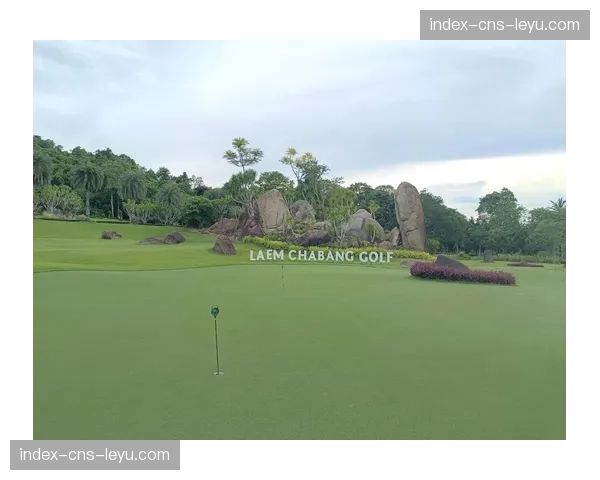 受高尔夫旅游热潮推动,爱尔兰多家顶级林克斯球场提前一年订满 受高尔夫旅游热潮推动,爱尔兰多家顶级林克斯球场提前一年订满